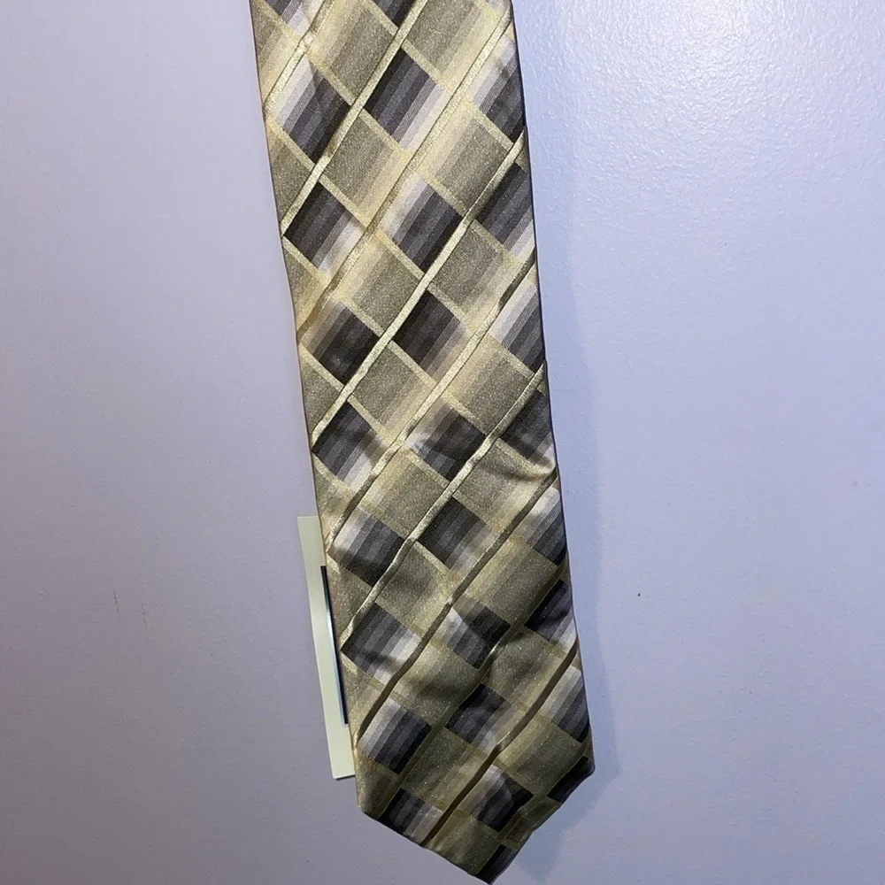 Roberto Villini Couture Silk Stain Resistant Geometric Necktie Tie